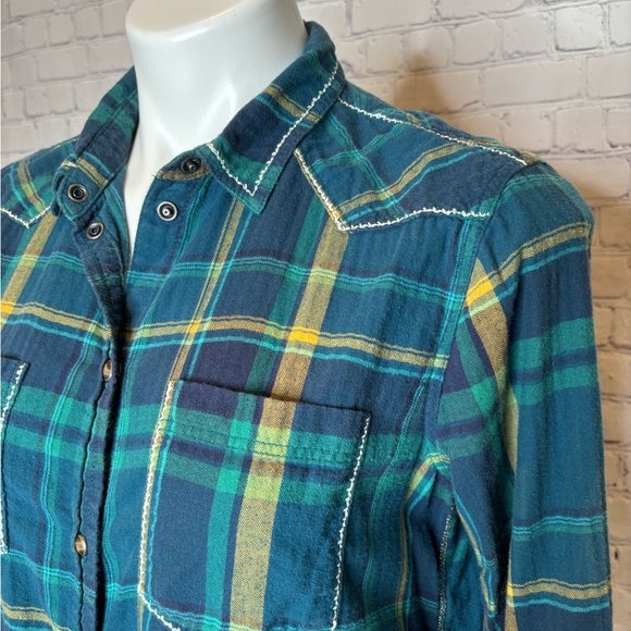 American Eagle Boyfriend Fit Tom and Jerry Green Plaid Shirt with Fringe Size M - Picture 5 of 12